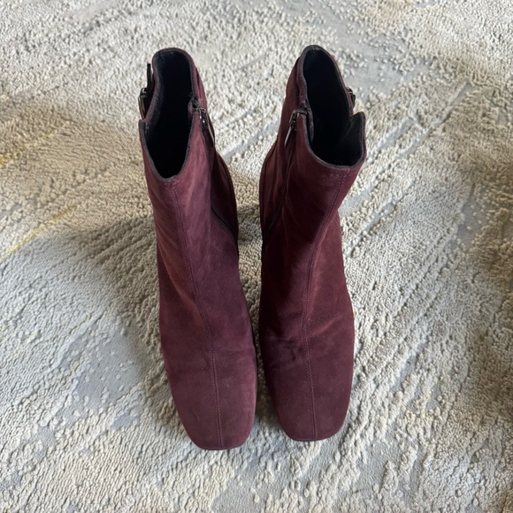 Aquatalia Suede leather Ankle Boots booties  Burgundy red Square Toe heels 9.5 - Picture 6 of 16